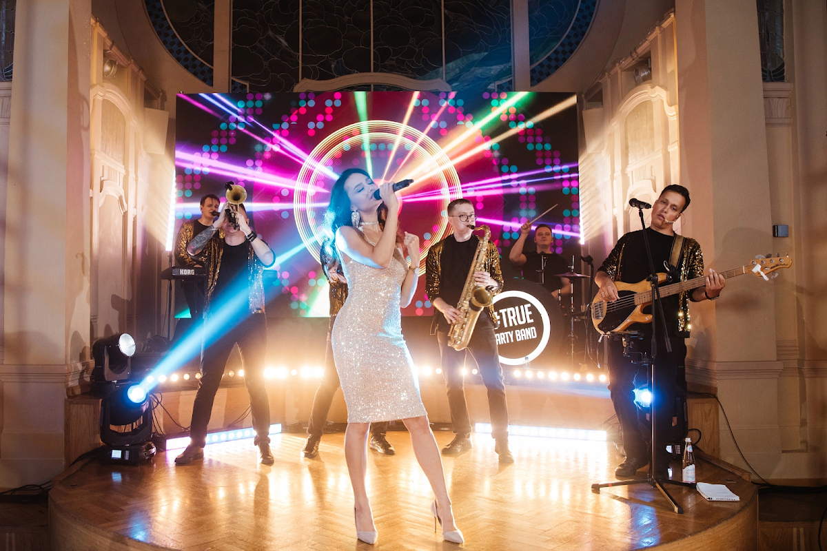 True Party Band, кавер-группа — кадр 3 из 20