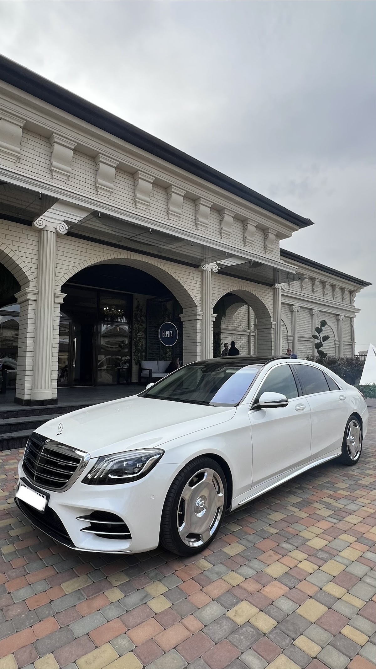 Mercedes s-class 222 long в стиле Майбаха — кадр 3 из 8