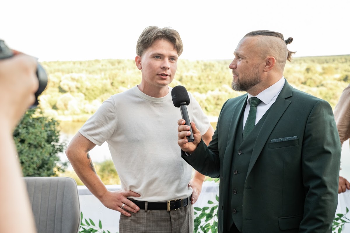 Антон Буков