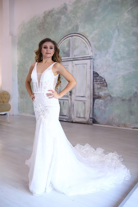 Azalia — кадр 3 из 3