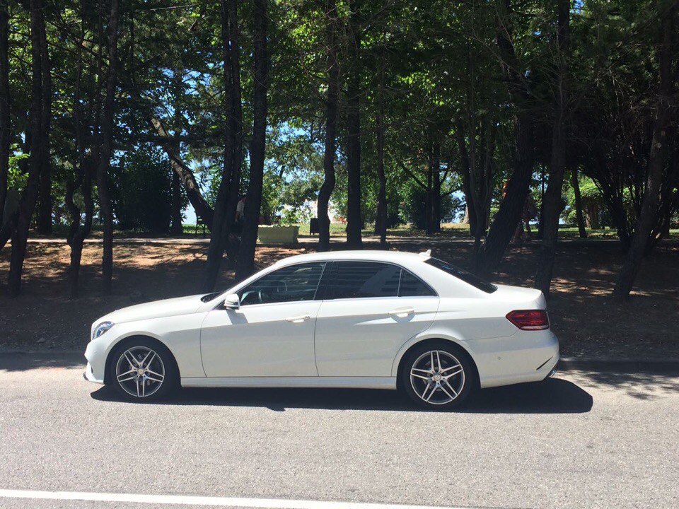 Mercedes E 212 — кадр 2 из 6