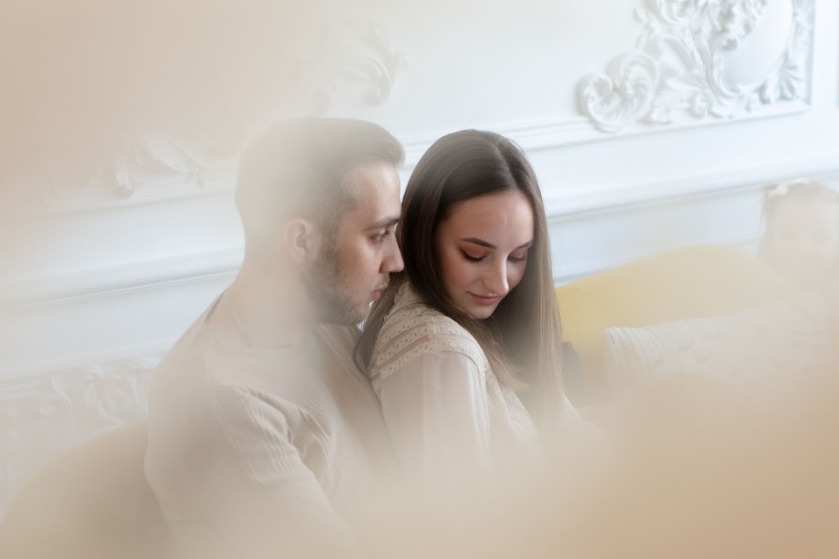 Семейная фотосессия в студии зал Royal