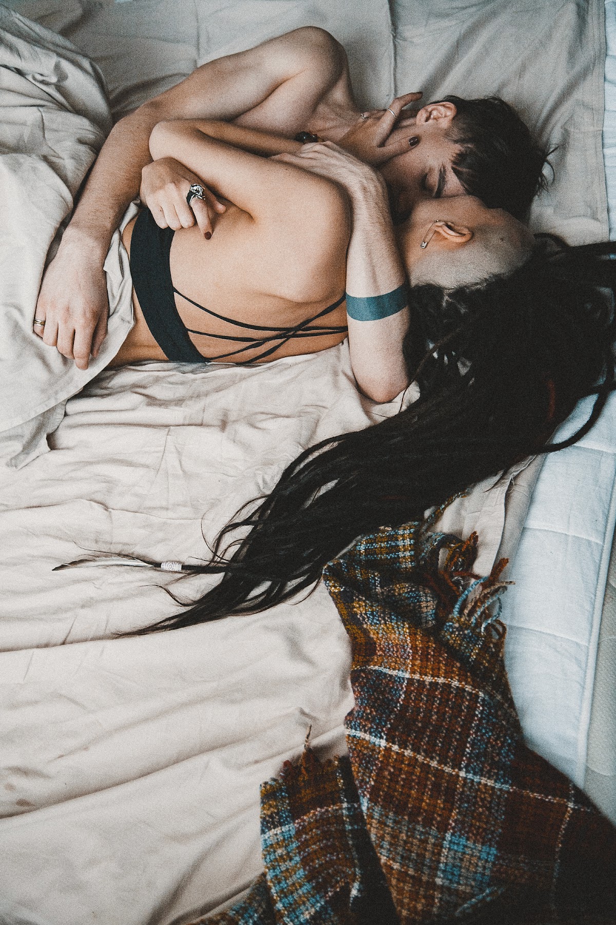 Love и Love me