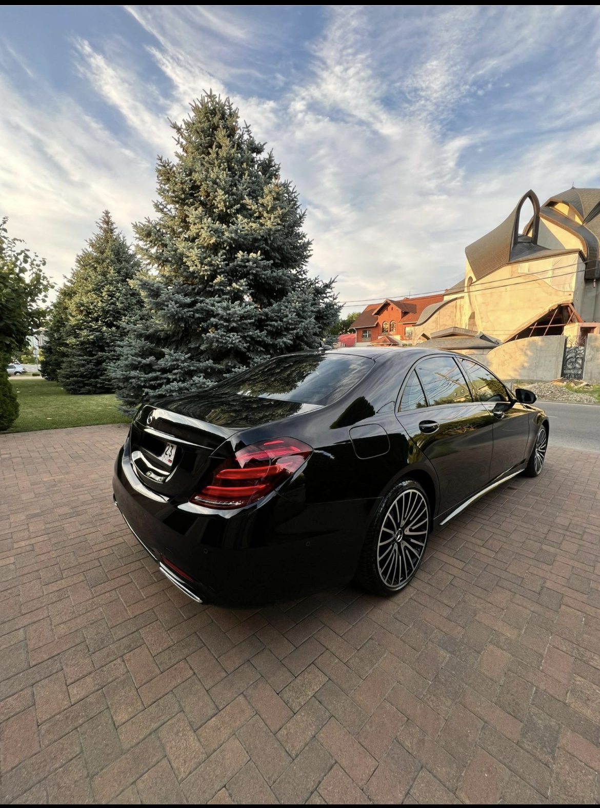 Mercedes-Benz S-класс — кадр 4 из 8
