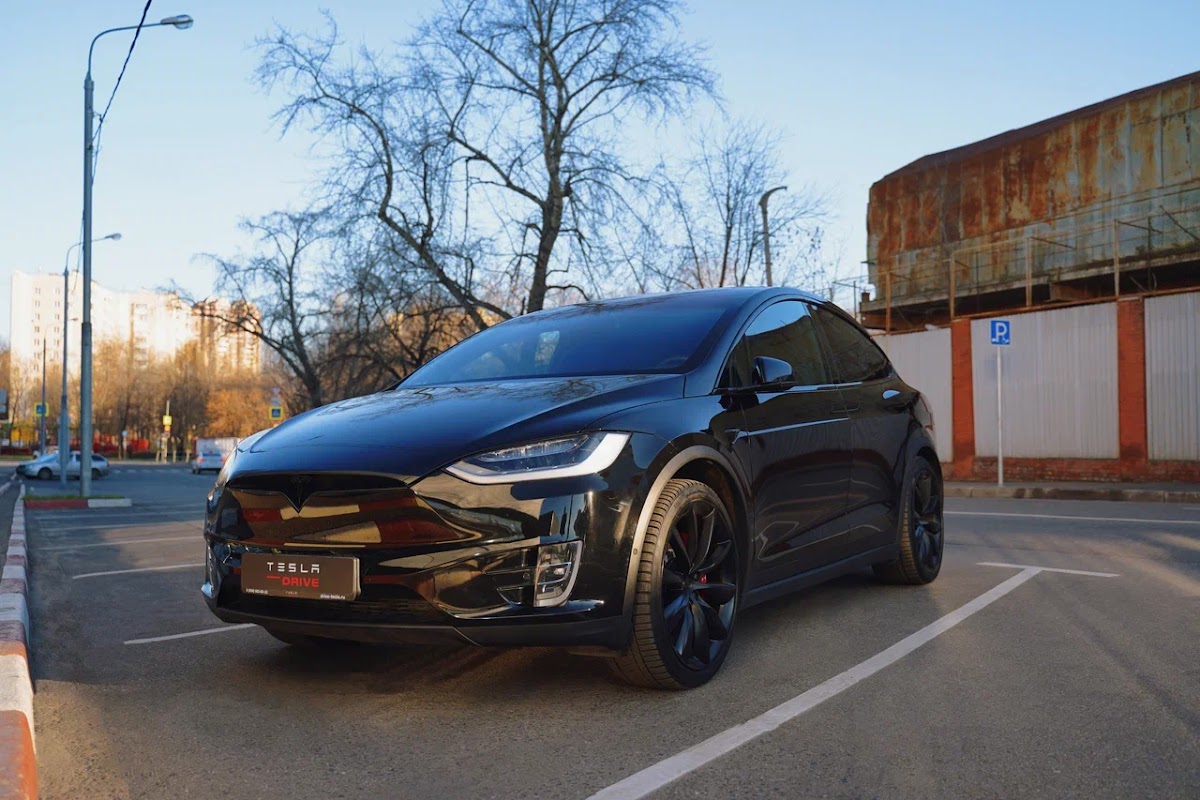 Tesla model Х