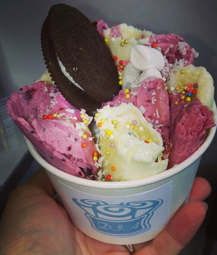 DIA ice cream roll