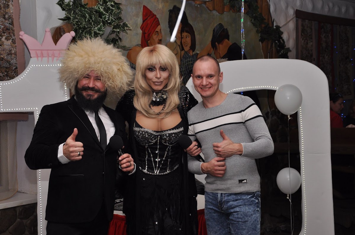 КОГДА НА ТВОЮ ВЕЧЕРИНКУ ЗАГЛЯНУЛИ ЗНАМЕНИТОСТИ)))!!!!