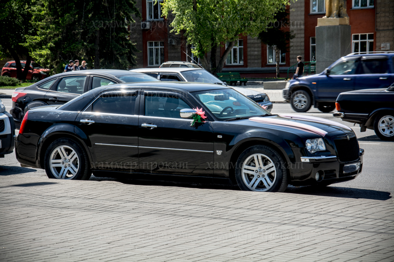 Крайслер С300