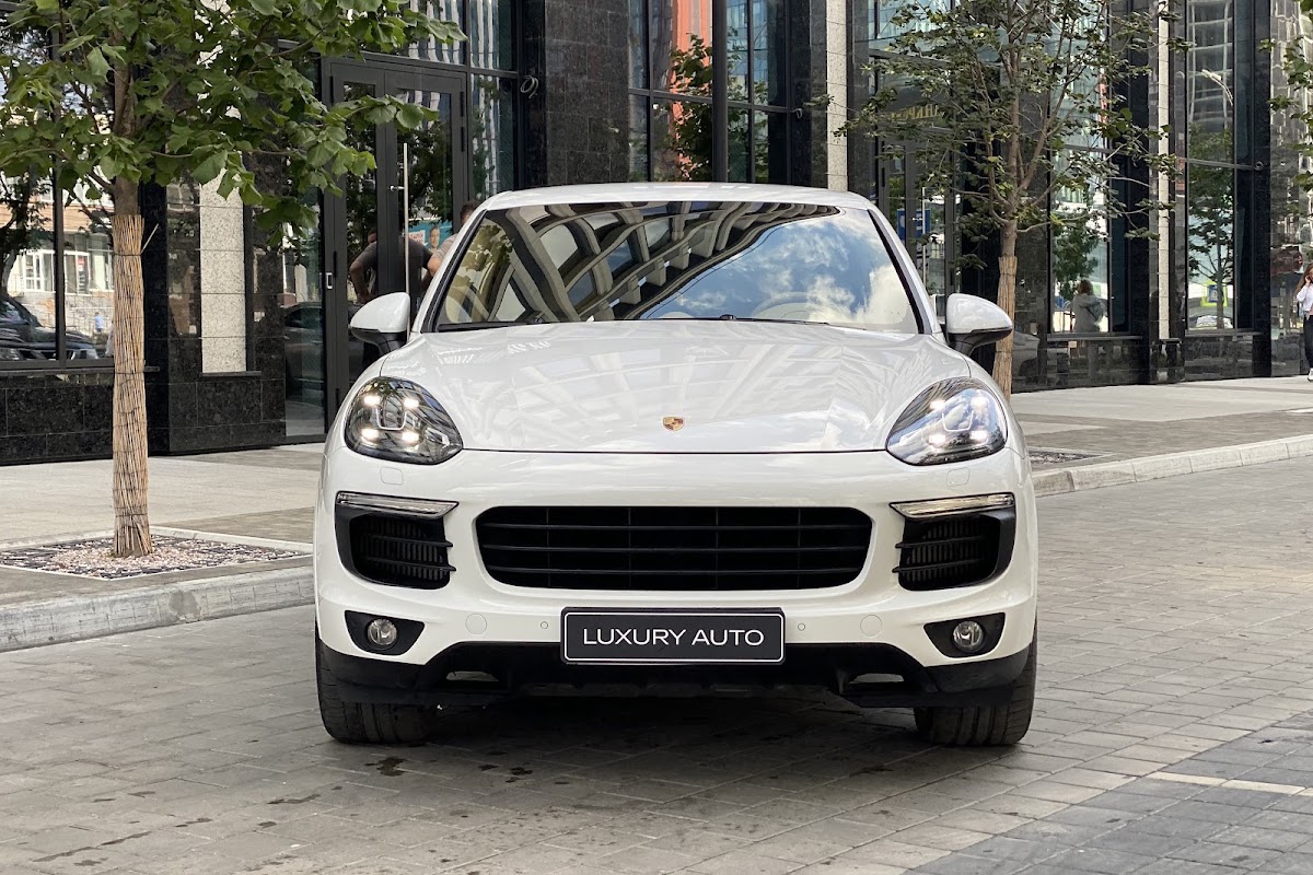 Porsche Cayenne — кадр 4 из 14