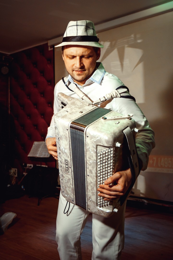 Евгений Нечаев