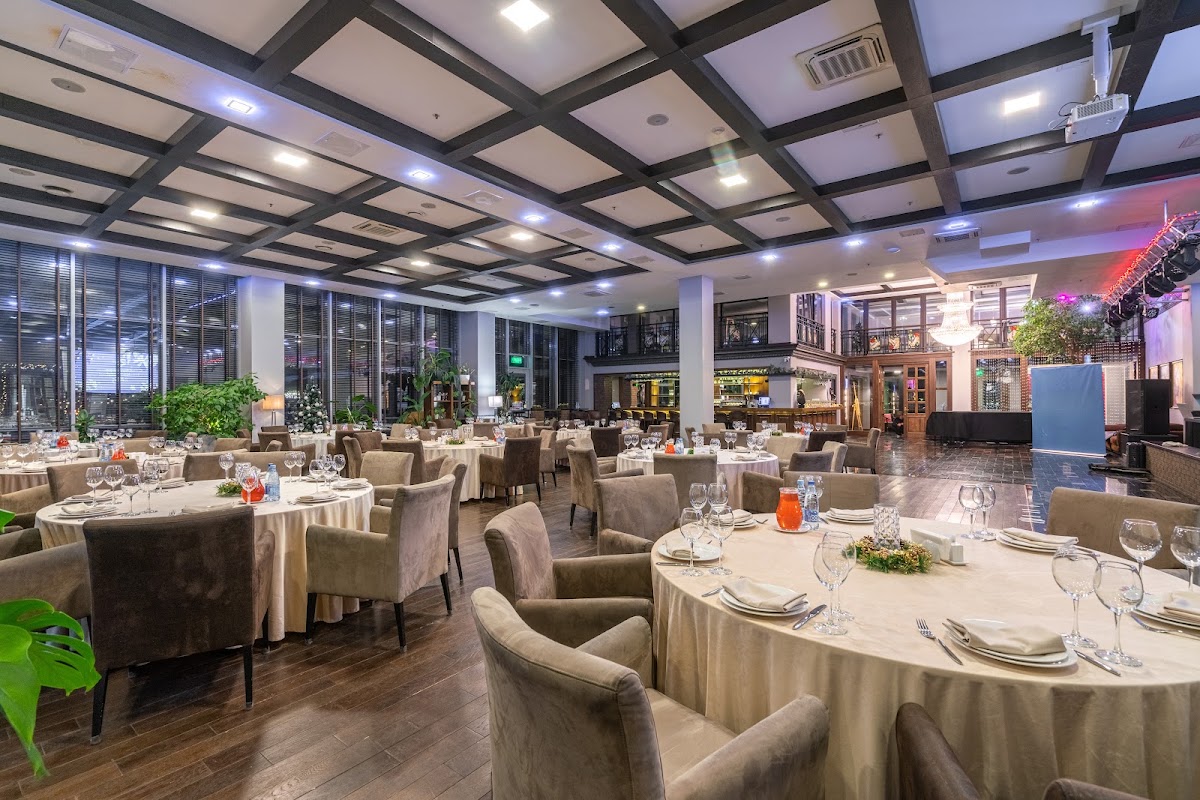 Большой зал Bella Vista — Корпоратив на Новый Год