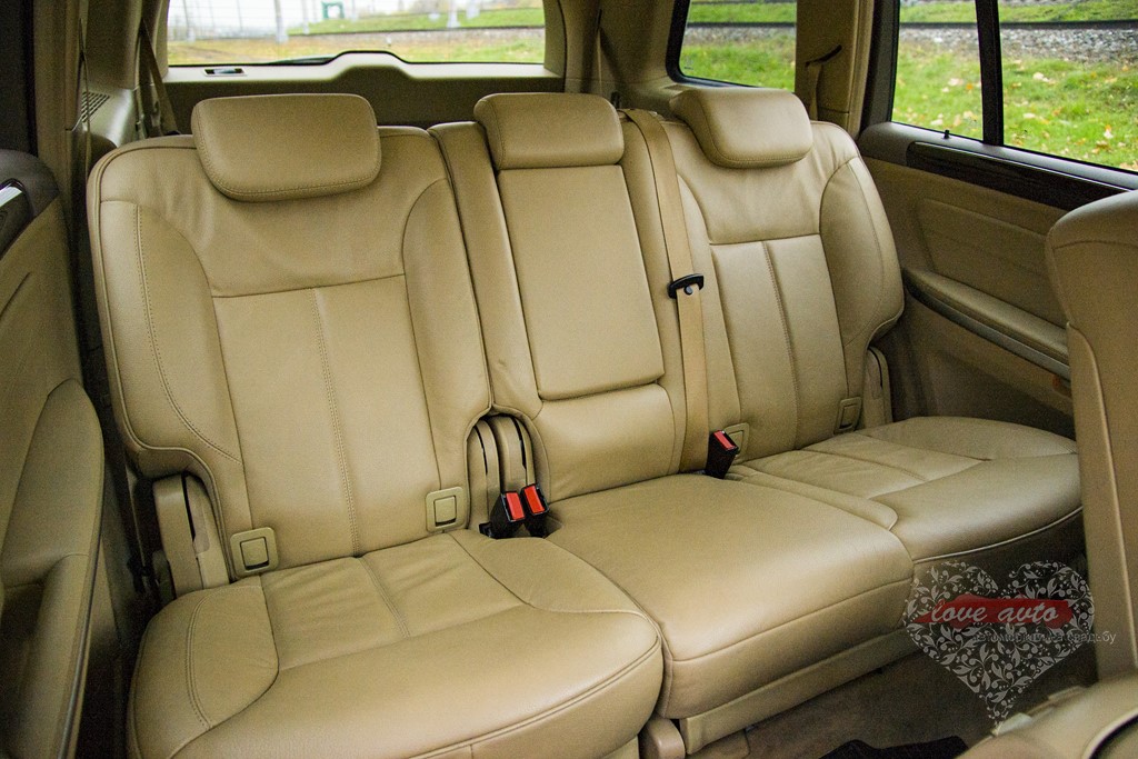 Mercedes-Benz GL белый