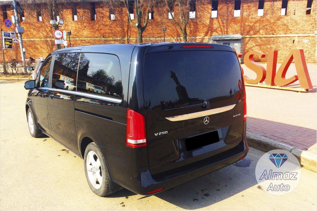 Mercedes V-class W447