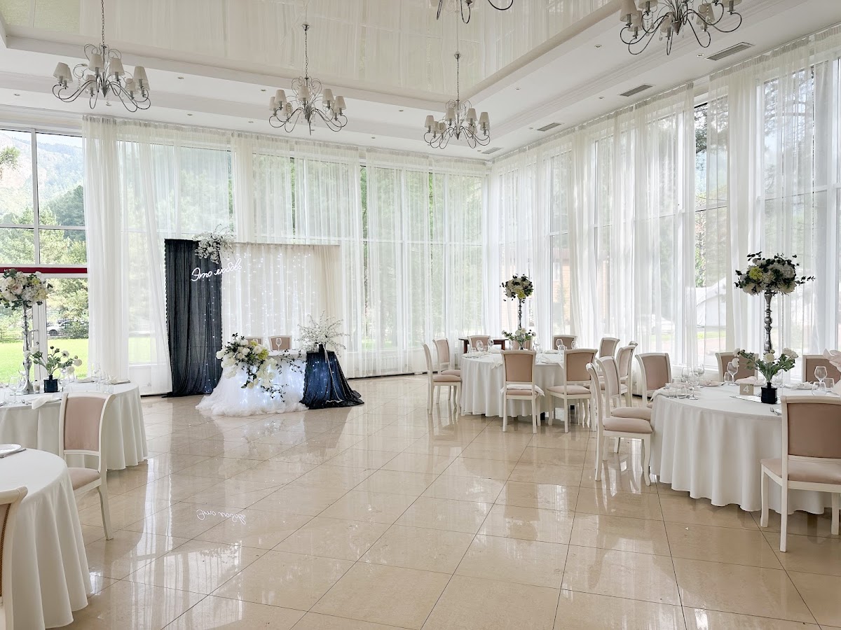 Свадебный декор в "Green Park hotel"