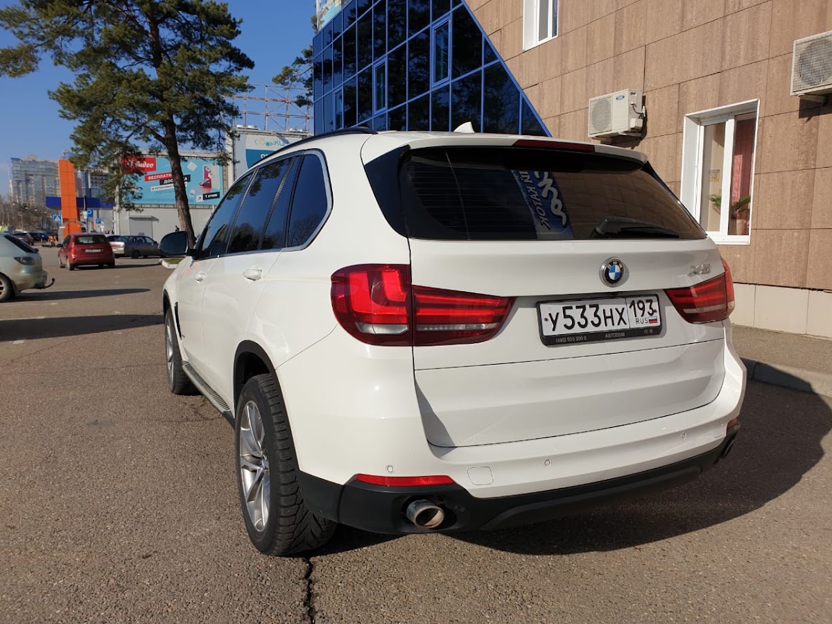 Bmw X5 — кадр 2 из 9
