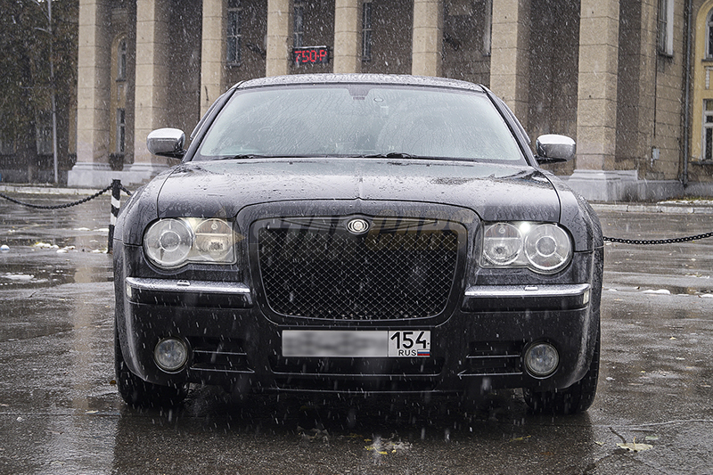 Chrysler 300C 1st generation