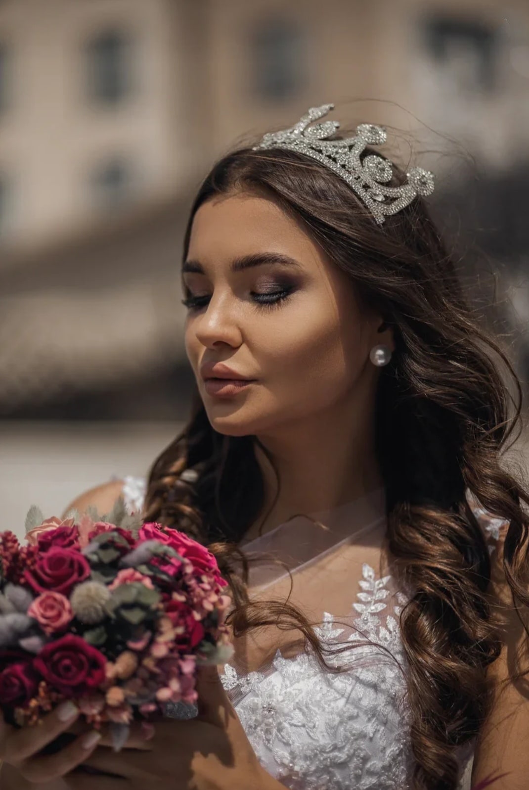 Свадебное платье — кадр 4 из 6