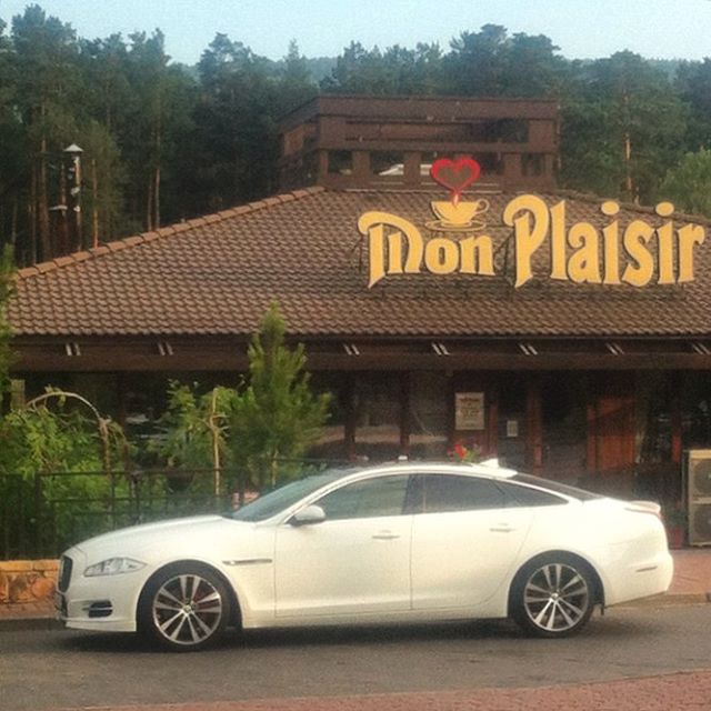 Jaguar XJ