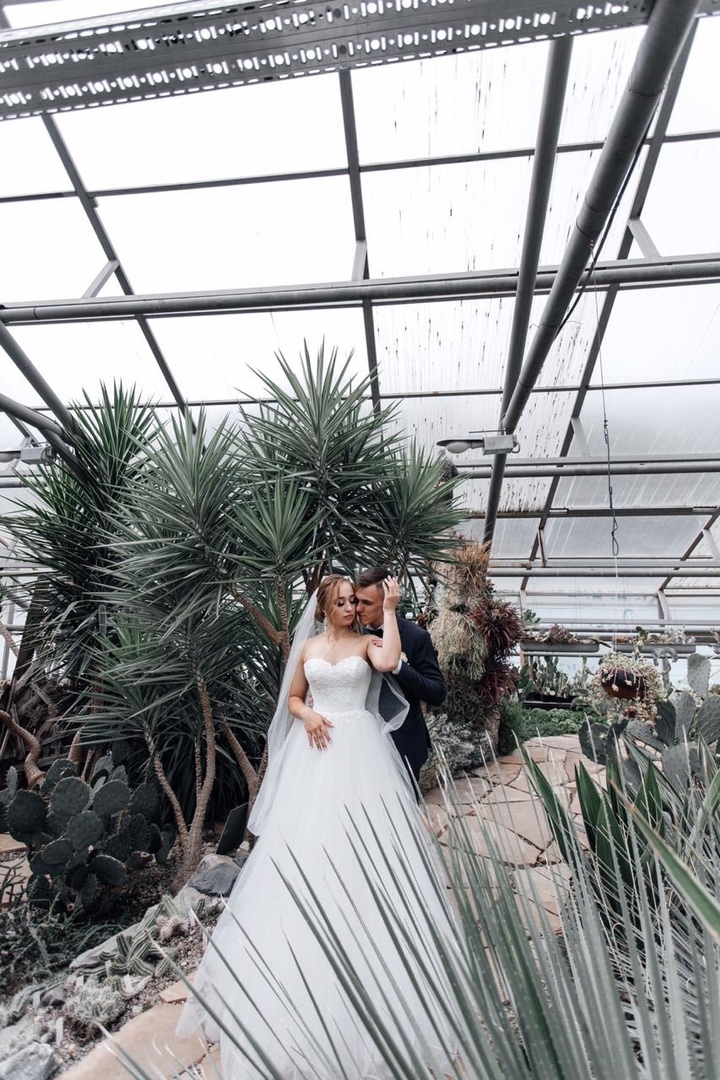 WEDDING