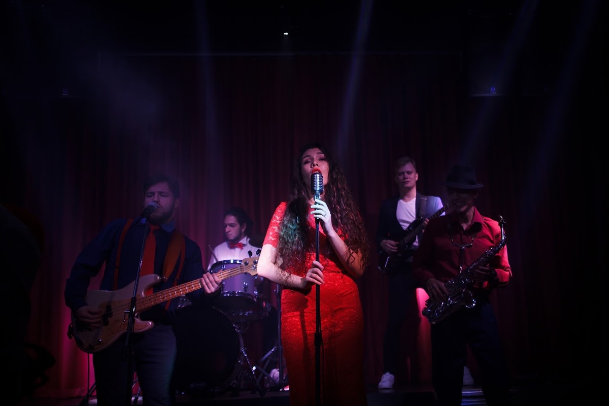 Salad Cover Show