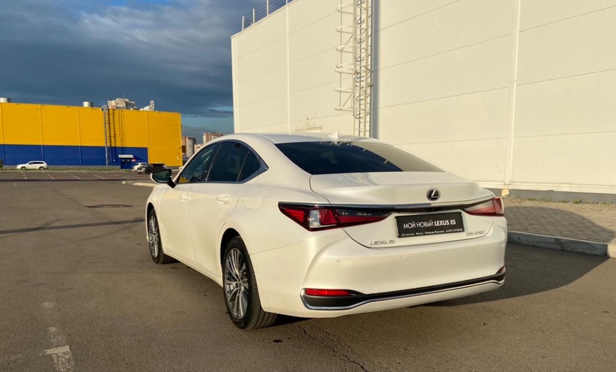 Lexus ES250/в — кадр 4 из 7
