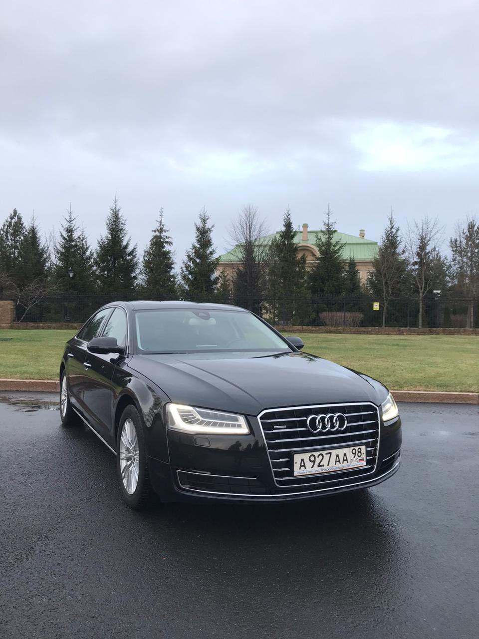 AUDI A8 LONG RESTAYLING