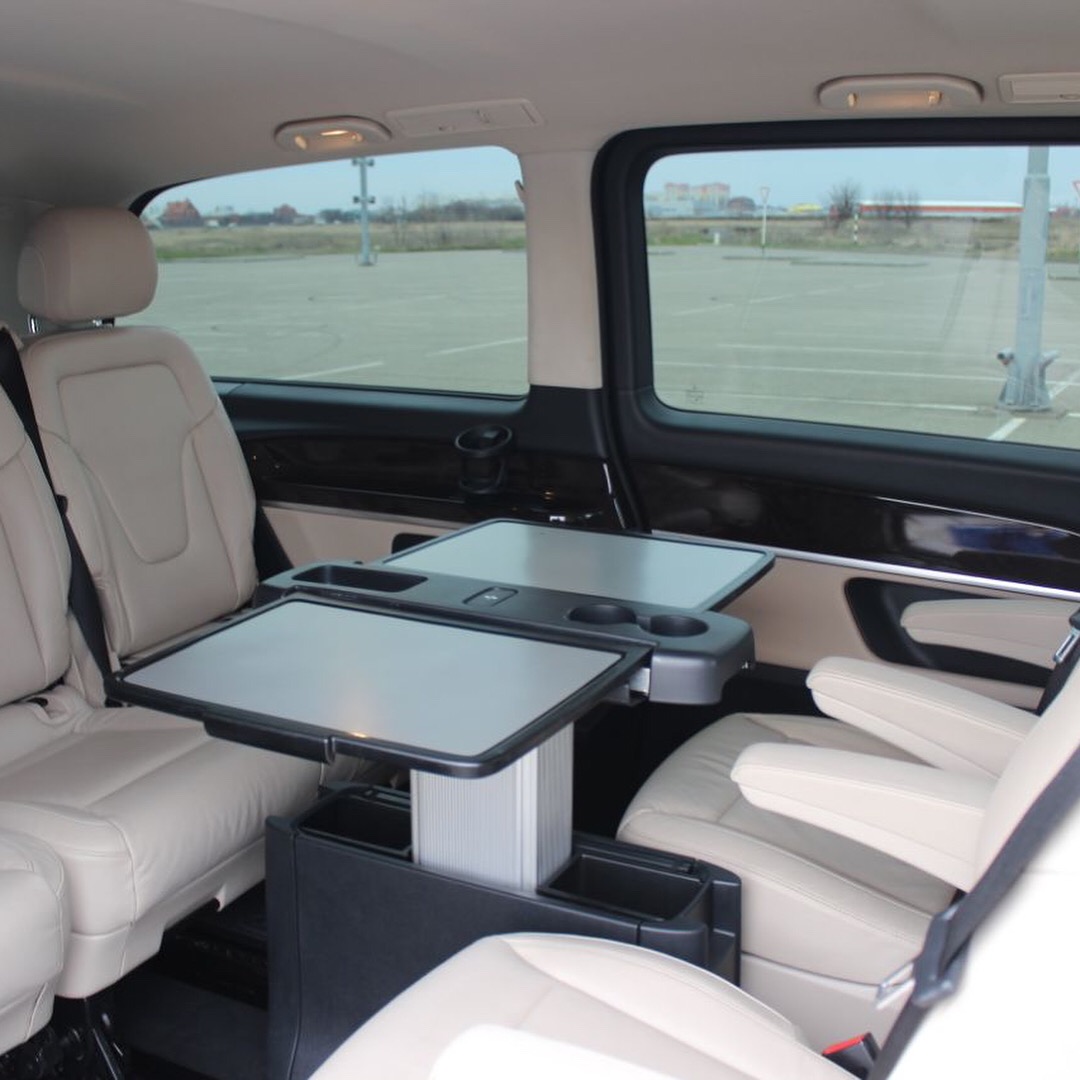Mercedes V class — кадр 3 из 4
