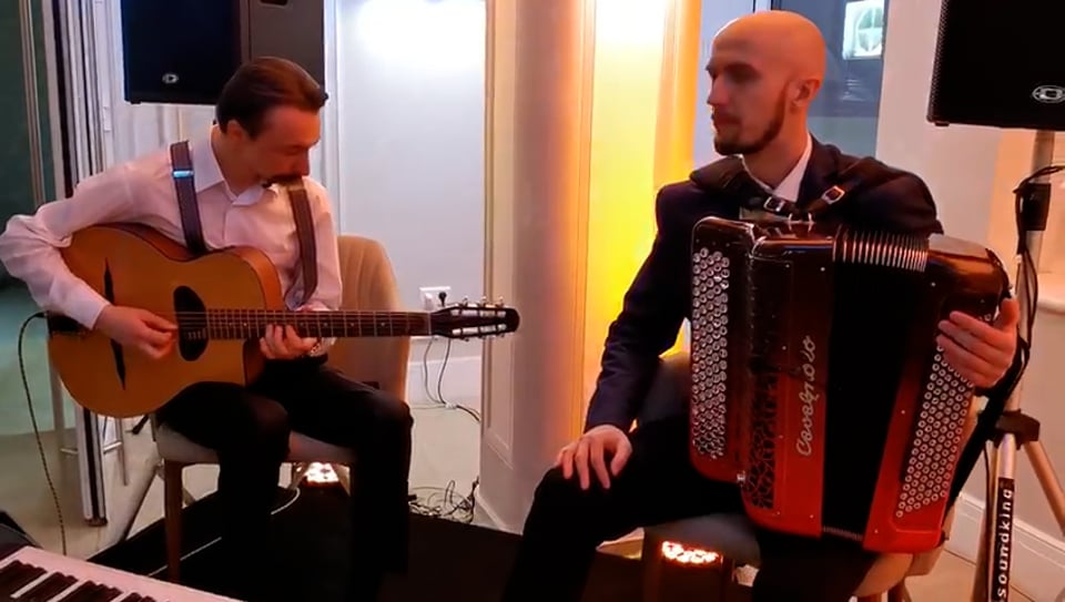 Видео