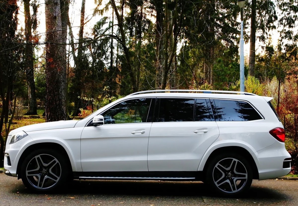 Mercedes GL — кадр 5 из 10