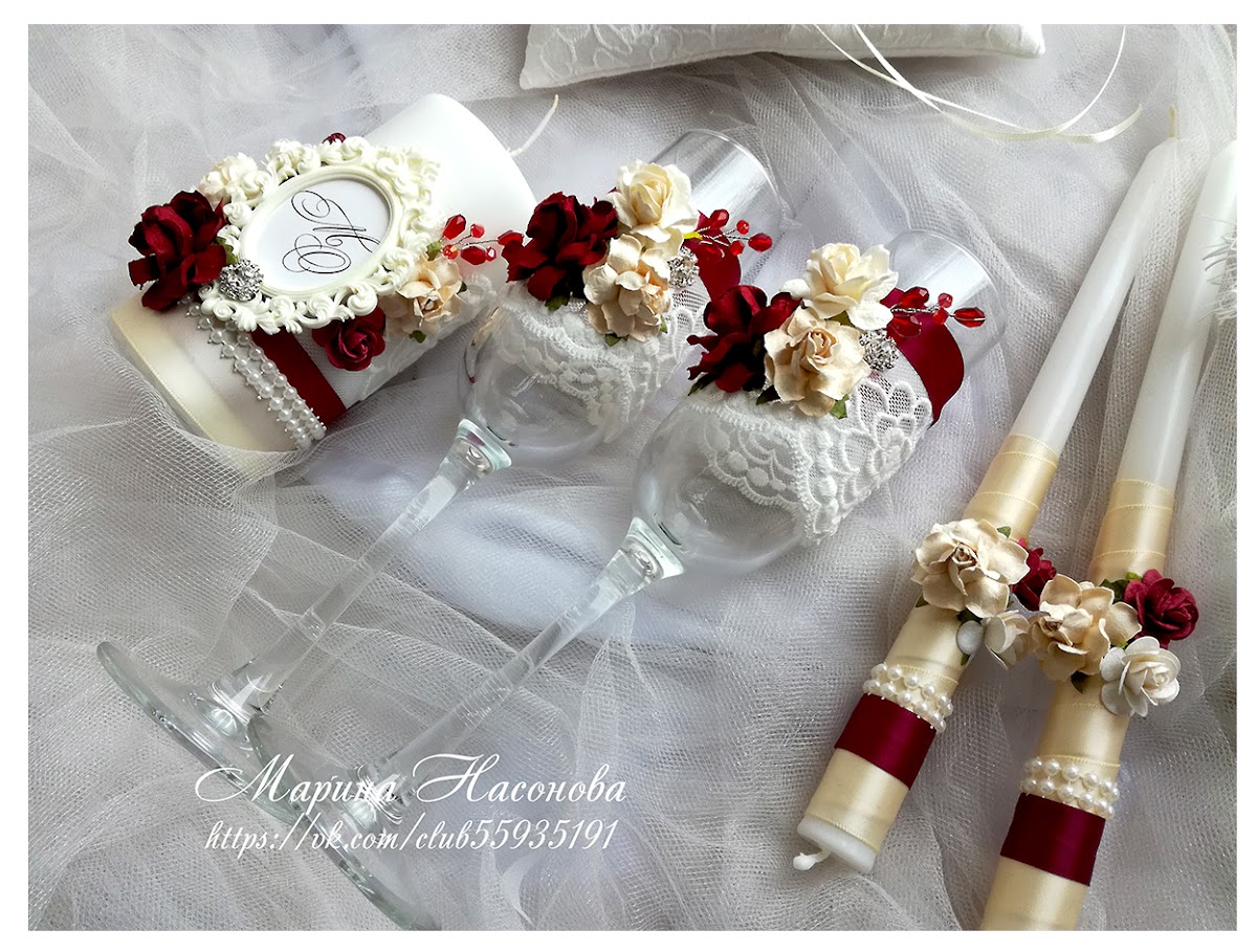 Свечи, бокалы, шампанское