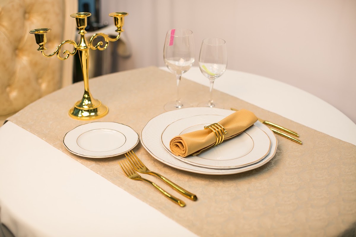 Ministerstvo Catering — кадр 2 из 102