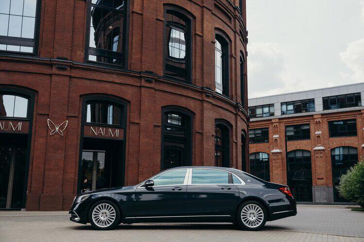 Мерседес w222 Maybach гос.N009 — кадр 2 из 4