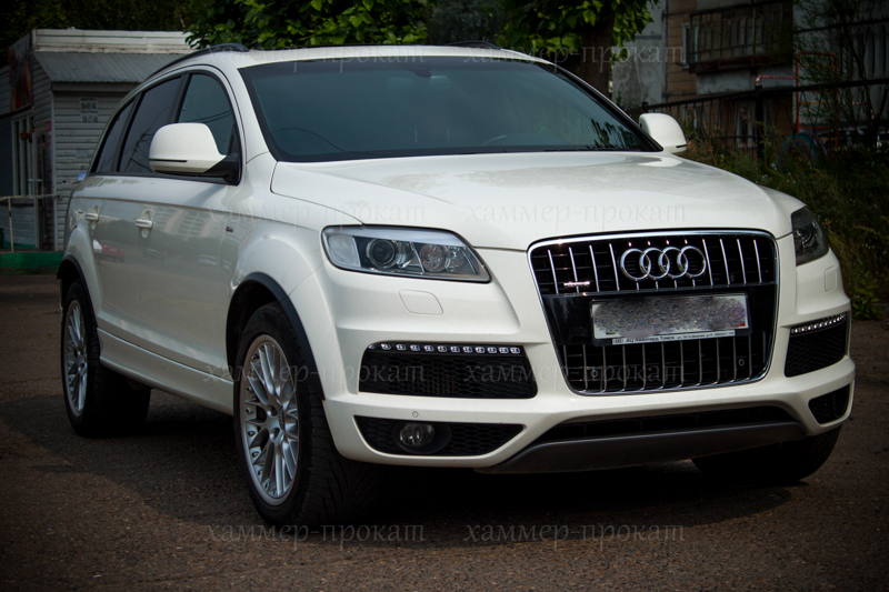 Ауди Q7