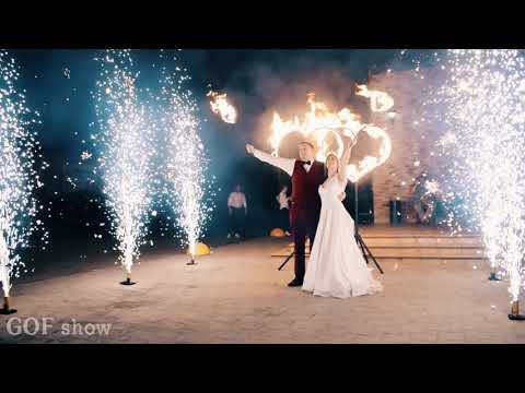 Холодные фонтаны и огненные надписи