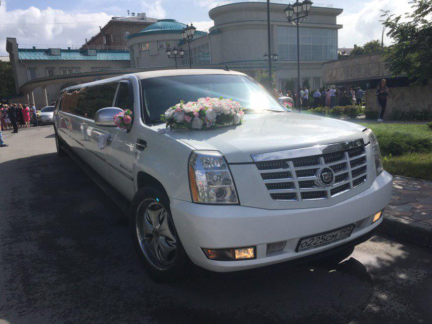 Cadillac Escalade — кадр 2 из 4