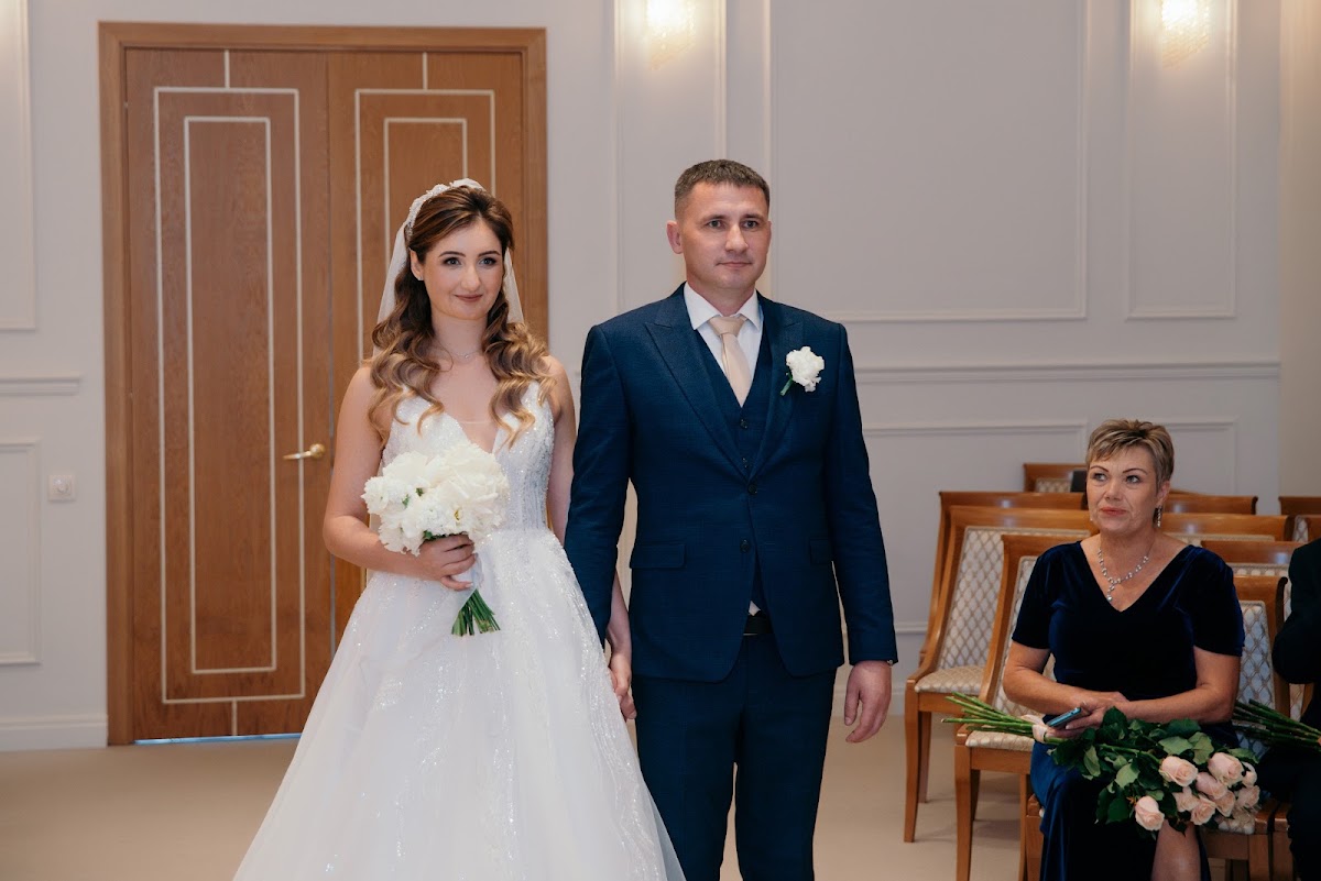 Евгений и Анна