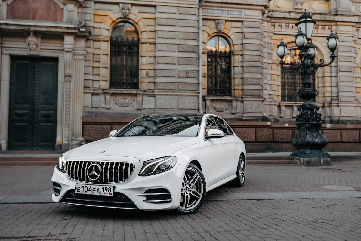 Mercedes W213 AMG — кадр 2 из 44