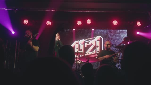 4izi