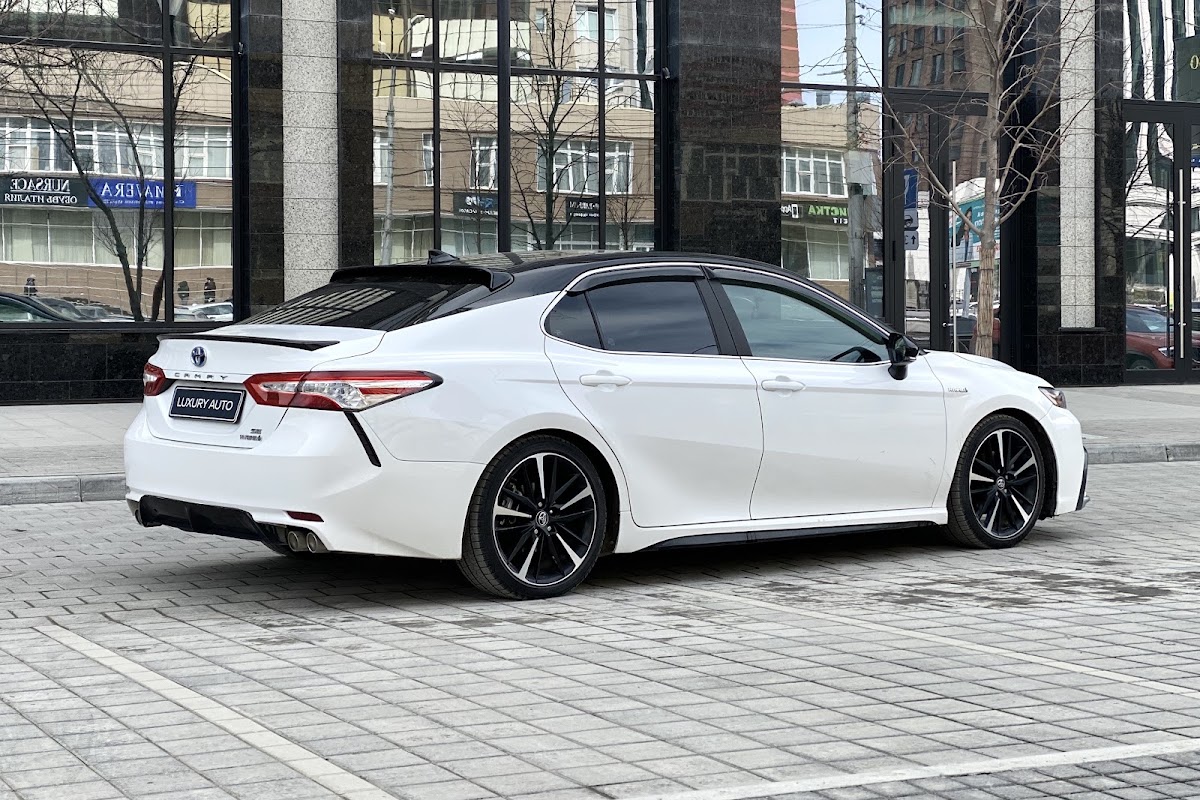 Toyota Camry 70 — кадр 2 из 13
