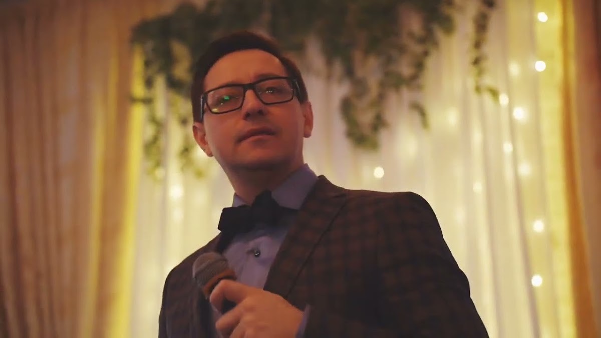 Ведущий Сергей Сорокин