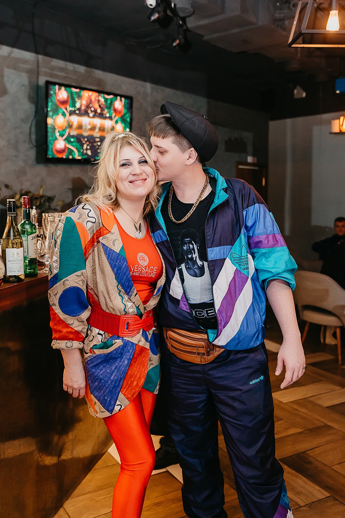 Новый год в стиле 90х