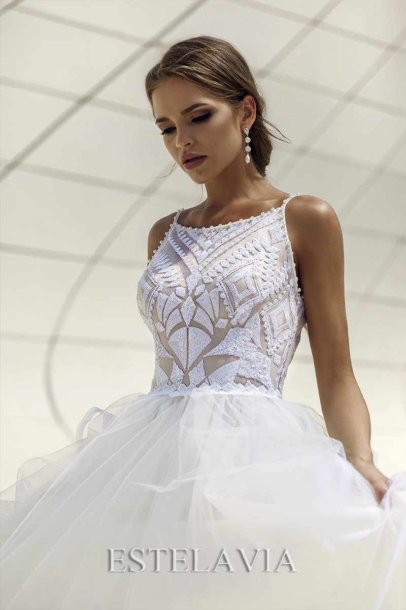 Isabel — кадр 2 из 3