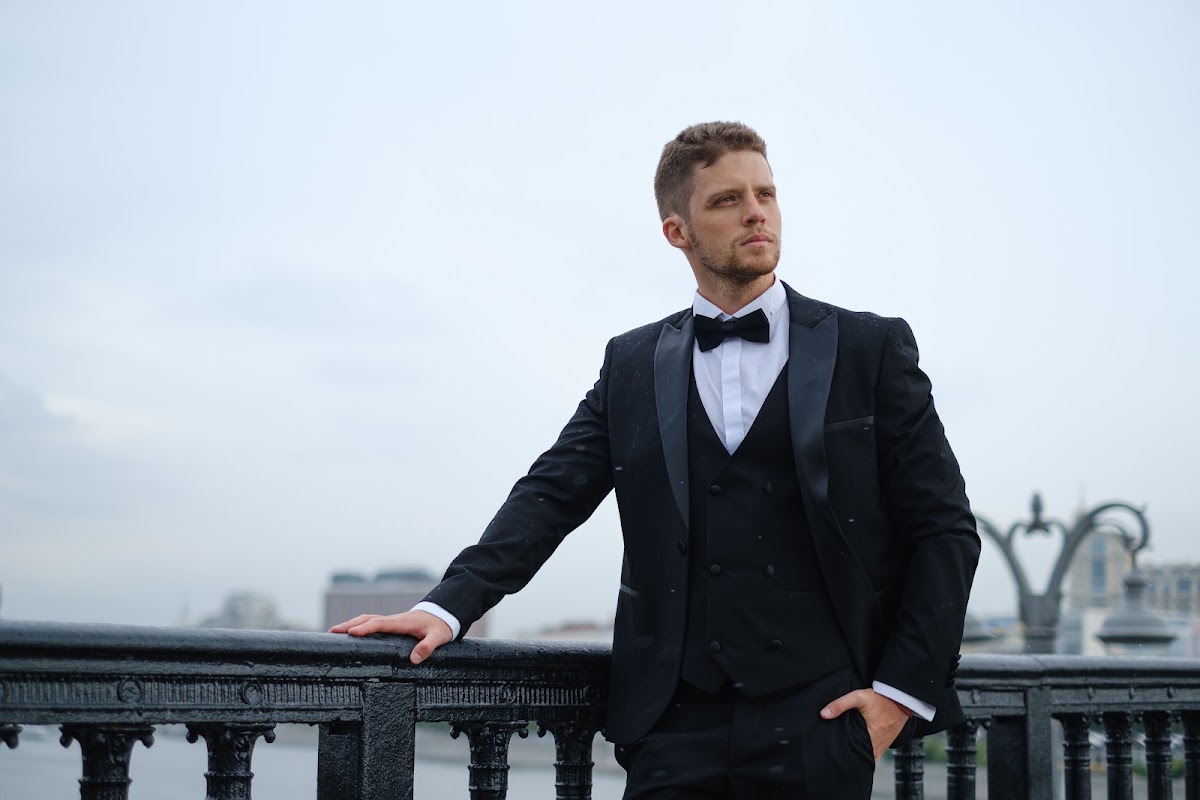 PORIVAY SUIT — кадр 2 из 77