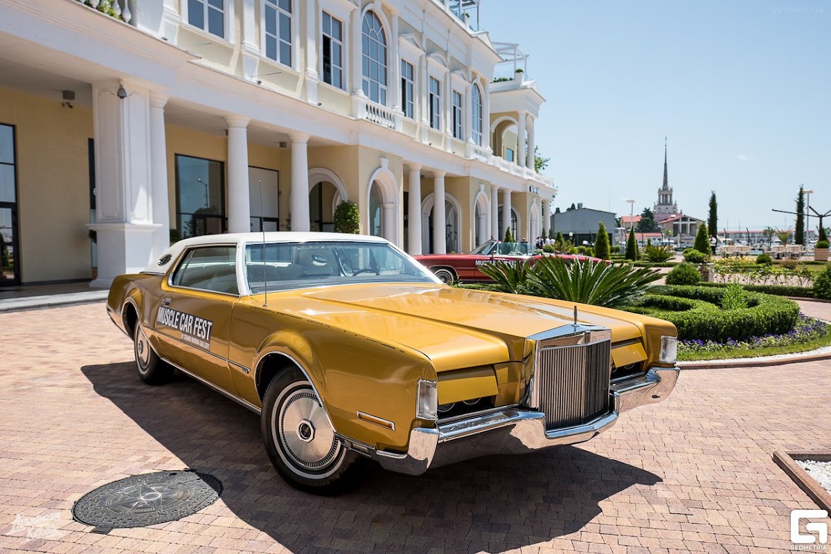 Lincoln Mark IV 1972