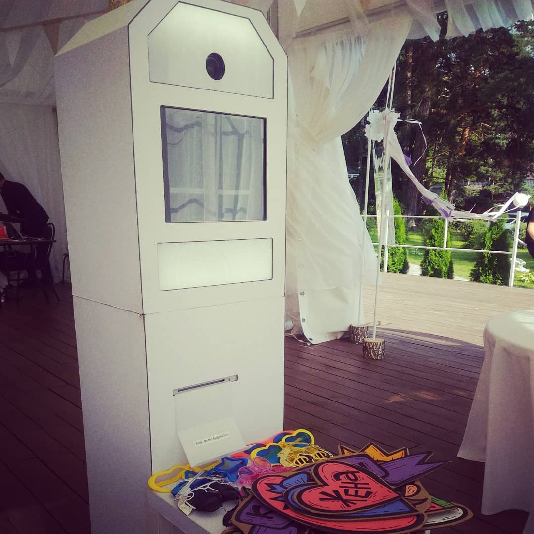 PhotoBox