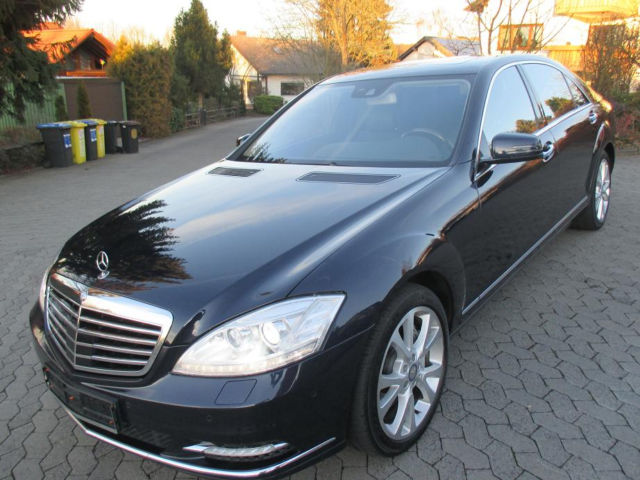 Mercedes S-221