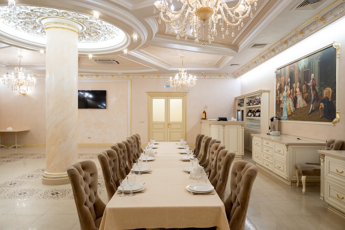 Основной зал