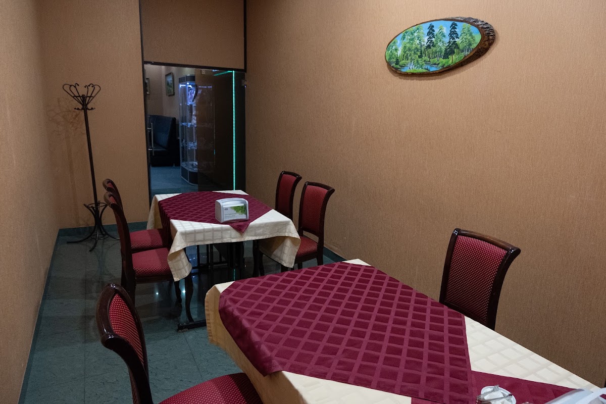 Angel Hotel — кадр 5 из 35