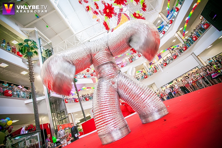 Alluminarium show