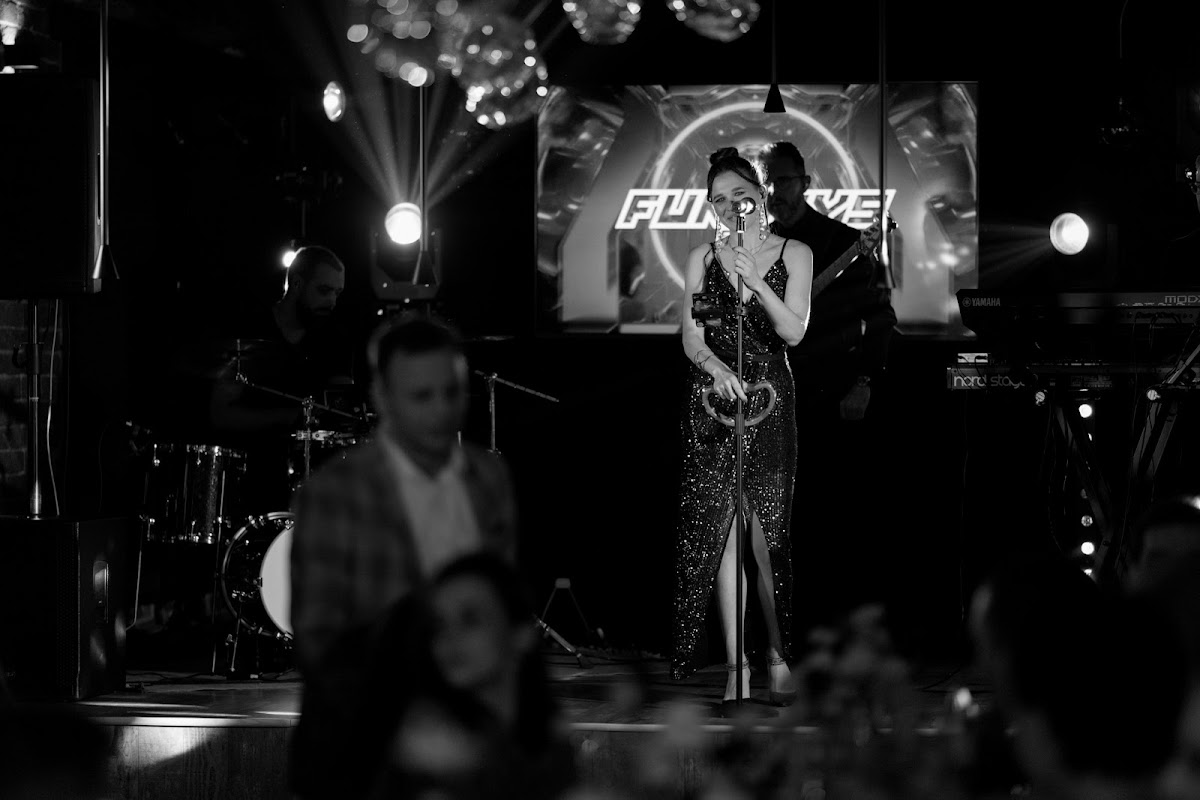 Свадьба в ресторане Луч в Нижнем Новгороде с кавер-группой Funkeys Music Band